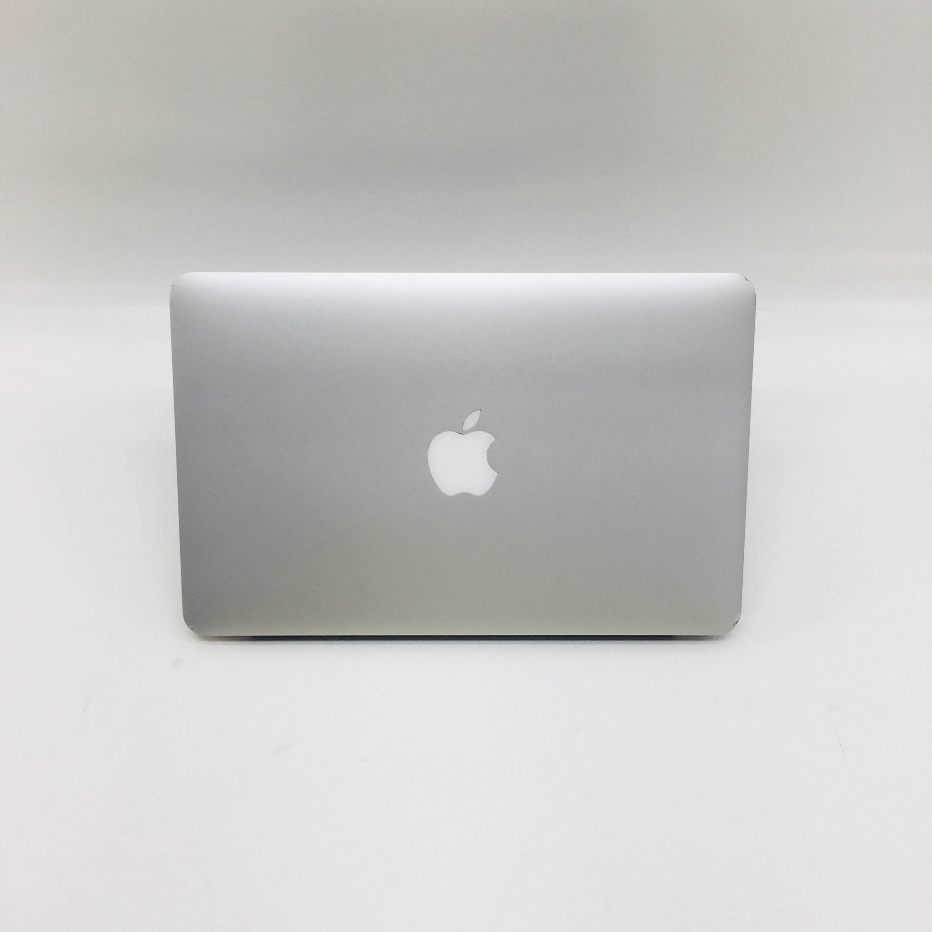 MacBook Air 11" Early 2015 (Intel Core i5 1.6 GHz 4 GB RAM 128 GB SSD), Intel Core i5 1.6 GHz, 4 GB RAM, 128 GB SSD, image 4